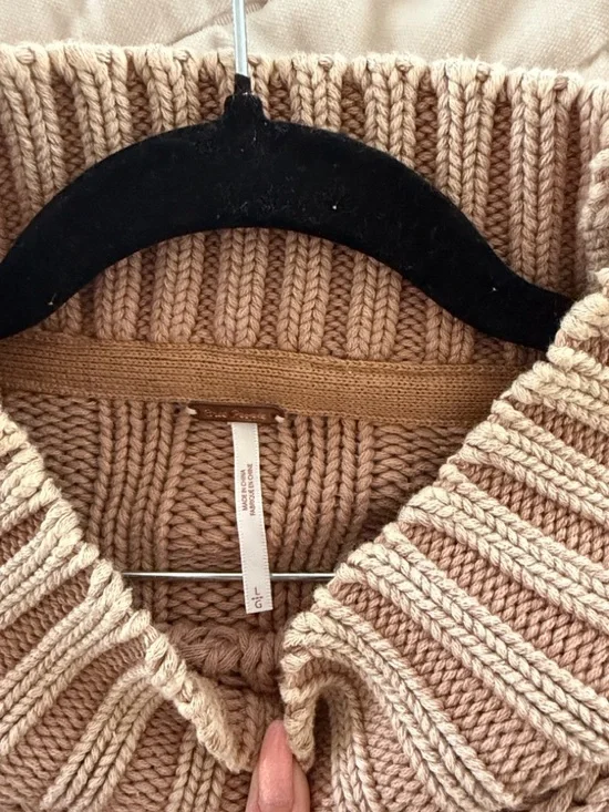 Free People Beige Cropped Cable Knit Crew Sweater - Picture 4 of 4